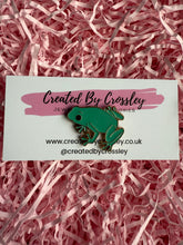 Load image into Gallery viewer, Frog Pin Badge
