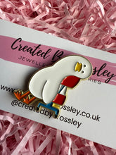 Load image into Gallery viewer, Seagull Pin Badge
