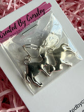 Load image into Gallery viewer, Camel Clip On Earrings
