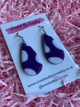 Load image into Gallery viewer, Purple Pattern Teardrop Clay Earrings
