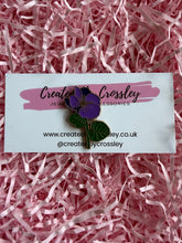 Load image into Gallery viewer, Purple Poppy Flower Pin Badge
