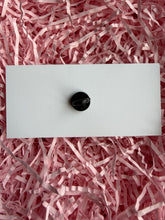 Load image into Gallery viewer, Bagel Cat Pin Badge
