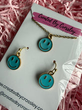 Load image into Gallery viewer, Blue Happy Face Jewellery Set
