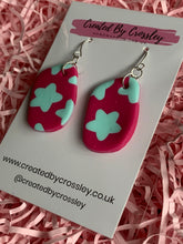 Load image into Gallery viewer, Pink Blue Star Clay Earrings and Necklace
