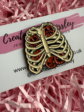 Load image into Gallery viewer, Skeleton Ribcage Pumpkin Pin Badge
