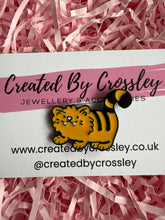 Load image into Gallery viewer, Tiger Pin Badge
