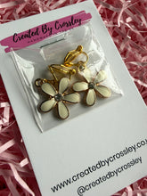 Load image into Gallery viewer, White Gem Flower Clip On Earrings
