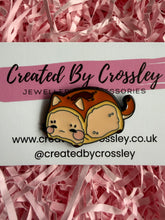 Load image into Gallery viewer, Bread Cat Pin Badge
