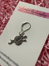 Load image into Gallery viewer, Craft Wool Charm Clip Charm and Stitch Markers
