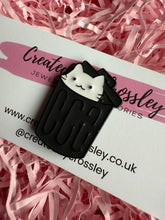 Load image into Gallery viewer, Bin Cat Pin Badge
