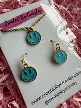 Load image into Gallery viewer, Blue Happy Face Jewellery Set
