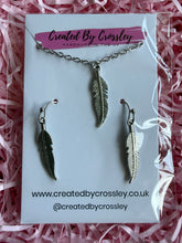 Load image into Gallery viewer, Feather Jewellery Set
