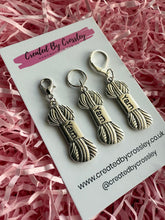 Load image into Gallery viewer, Yarn Charm Clip Charm and Stitch Markers
