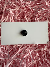 Load image into Gallery viewer, Yellow Cat Pin Badge
