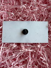 Load image into Gallery viewer, “It’s Cool” Arrow Cat Pin Badge
