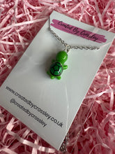 Load image into Gallery viewer, Green Turtle Charm Necklace
