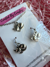 Load image into Gallery viewer, Sleepy Cat Jewellery Set
