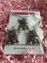 Load image into Gallery viewer, Highland Cow Jewellery Set

