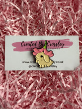 Load image into Gallery viewer, Flower Bunny Rabbit Pin Badge
