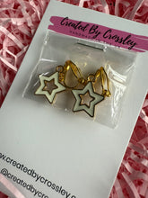 Load image into Gallery viewer, White Outline Star Clip On Earrings
