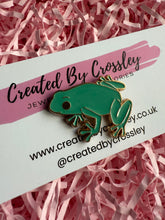 Load image into Gallery viewer, Frog Pin Badge
