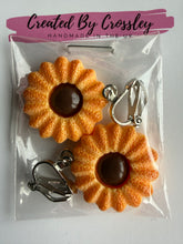 Load image into Gallery viewer, Biscuit Clip On Earrings
