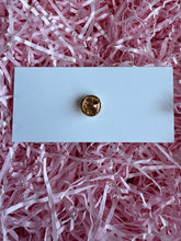 Load image into Gallery viewer, Flower Cat Pin Badge
