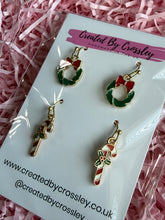 Load image into Gallery viewer, Wreath Candycane Earring Duo
