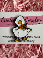Load image into Gallery viewer, Violin Duck Pin Badge
