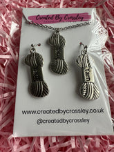 Load image into Gallery viewer, Yarn Jewellery Set
