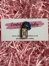 Load image into Gallery viewer, Motivational Flower Pin Badge

