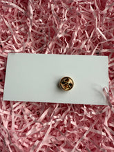 Load image into Gallery viewer, Yellow Guitar Pin Badge
