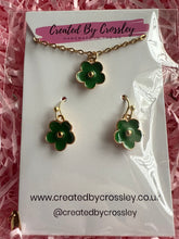 Load image into Gallery viewer, Green Flower Jewellery Set
