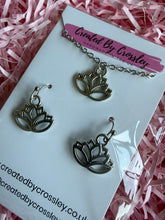 Load image into Gallery viewer, Lotus Jewellery Set
