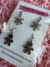 Load image into Gallery viewer, Gingerbread Snow Earring Duo

