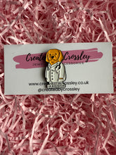 Load image into Gallery viewer, Trust me I’m a dogtor Pin Badge
