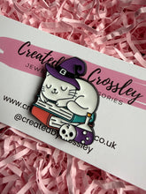 Load image into Gallery viewer, Witch Book Cat Pin Badge
