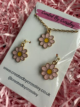 Load image into Gallery viewer, Flower Jewellery Set
