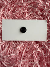 Load image into Gallery viewer, “I’m a meow-llionaire” Cat Pin Badge
