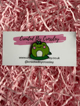 Load image into Gallery viewer, Frog Pin Badge
