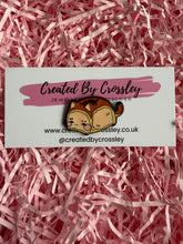 Load image into Gallery viewer, Bread Cat Pin Badge
