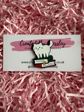 Load image into Gallery viewer, Book Cat Pin Badge
