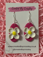 Load image into Gallery viewer, Pink and White Flower Clay Earrings
