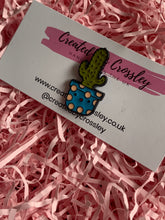 Load image into Gallery viewer, Cactus Plant Pin Badge
