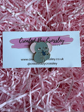 Load image into Gallery viewer, Elephant Pin Badge
