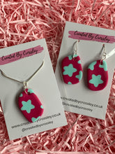 Load image into Gallery viewer, Pink Blue Star Clay Earrings and Necklace
