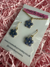 Load image into Gallery viewer, Purple Flower Jewellery Set
