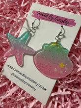 Load image into Gallery viewer, Seaside Charm Earrings
