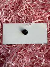 Load image into Gallery viewer, Heart Cat Cup Pin Badge
