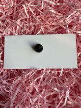 Load image into Gallery viewer, Leave me alone Pin Badge
